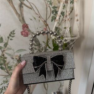 Elegant Black and Silver Bow Clutch